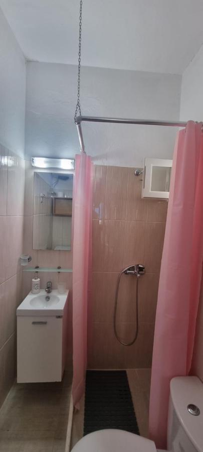 Angel Studio Apartment Скиатос Екстериор снимка